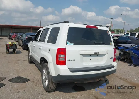 2016 Jeep Patriot Latitude z USA, uszkodzony, nr VIN 1C4NJRFB0GD696880